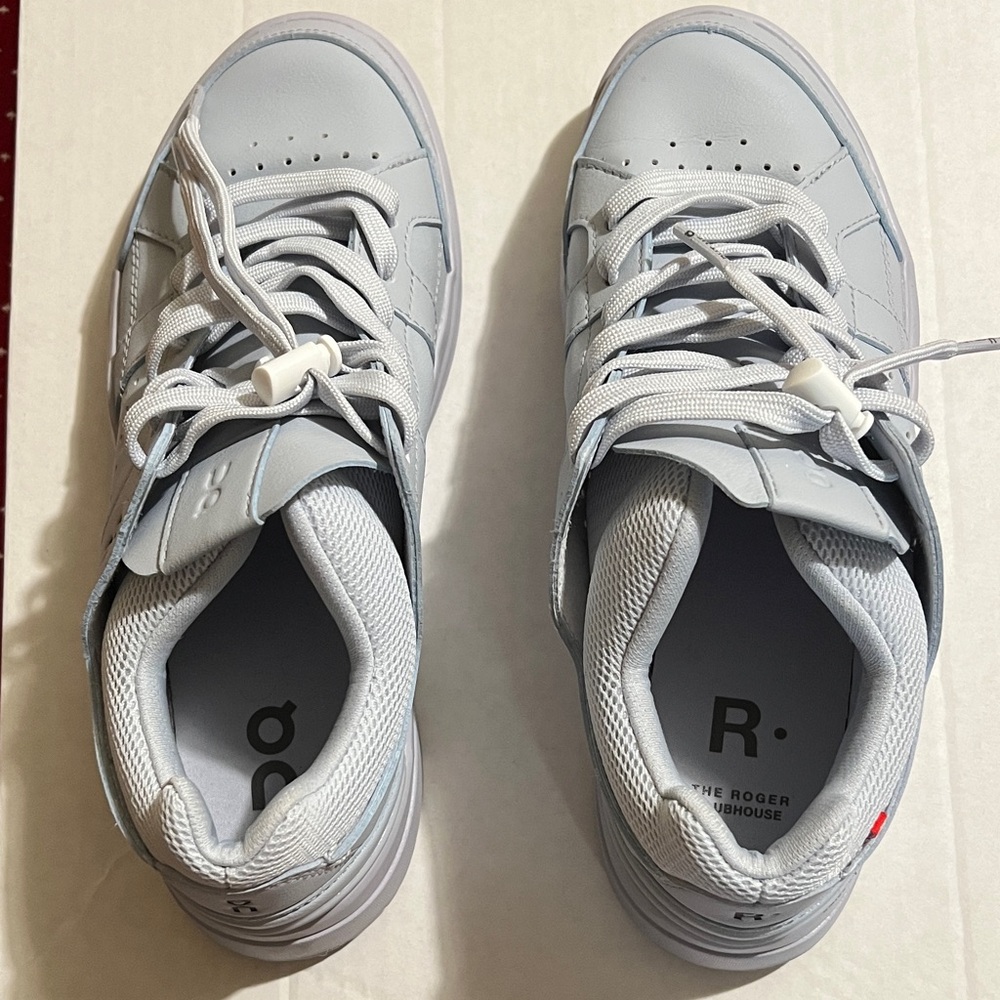 ON Cloud Women's Athletic Shoes Light Gray blue Roger clubhouse  cloudtech